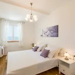 Апартаменты Belo Horizonte, With Pool & Sea View