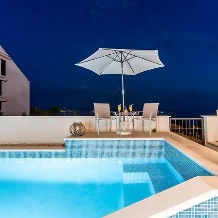 Belo Horizonte, With Pool & Sea View Appartement