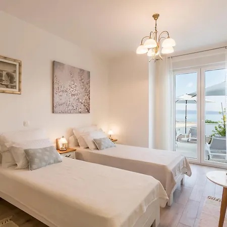 Appartement Belo Horizonte, With Pool & Sea View Split